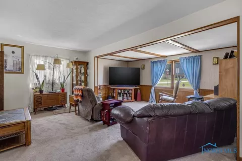 322 Lightner St, Bradner, OH 43406 photo 5