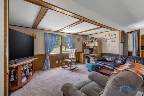 322 Lightner St, Bradner, OH 43406 photo 7