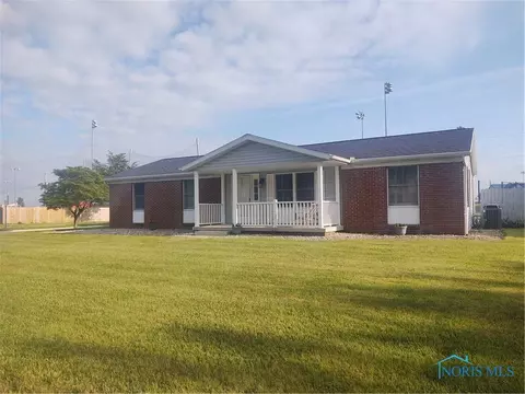 308 Hillshafer Dr, Findlay, OH 45840