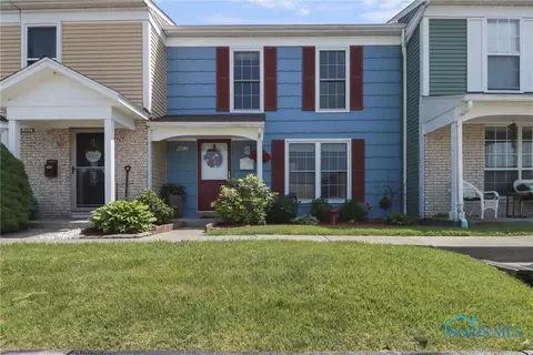 4422 Rose Garden Dr #6, Toledo, OH 43623