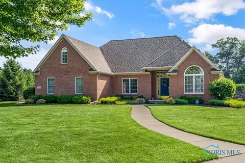 8032 N Bridge Way, Maumee, OH 43537
