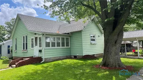 857 W Perry St, Paulding, OH 45879