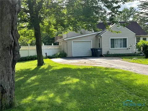5083 Winona Dr, Toledo, OH 43613