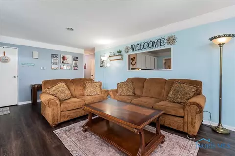 4517 Thackeray Rd, Maumee, OH 43537 photo 9