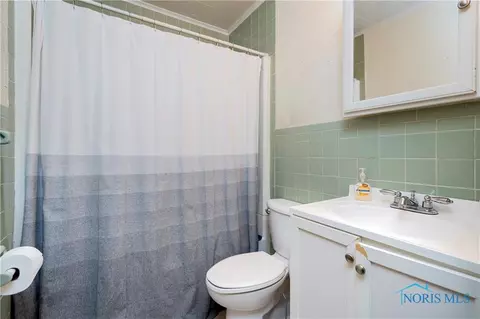 4517 Thackeray Rd, Maumee, OH 43537 photo 26