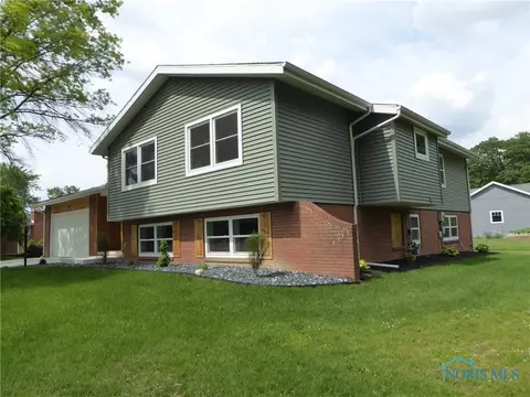 204 Lindon Ln, Archbold, OH 43502
