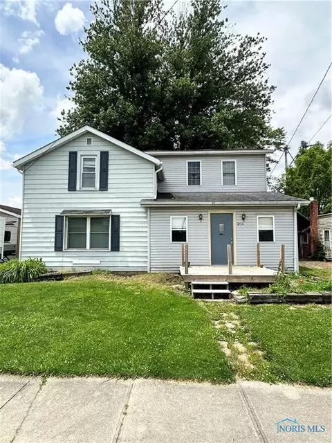 204 S West St, Stryker, OH 43557