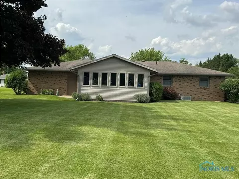 102 Emerson Dr, West Unity, OH 43570 photo 6