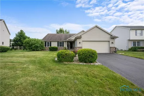 9523 Amanda Cir, Sylvania, OH 43560
