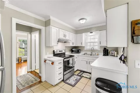 930 Continental Blvd, Toledo, OH 43607 photo 11