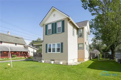 819 Adams St, Findlay, OH 45840