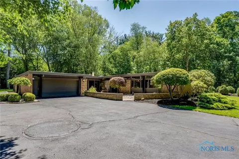 5124 Corey Rd, Toledo, OH 43623