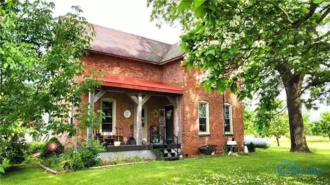1289 Flickinger Rd, Bryan, OH 43506 photo 2