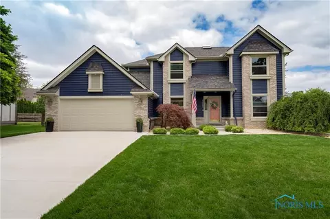 26883 Ottekee Dr, Perrysburg, OH 43551