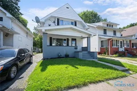 4029 Fairview Dr, Toledo, OH 43612