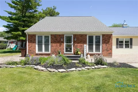 174 Bern St, Bluffton, OH 45817 photo 4