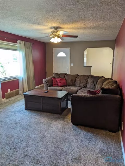 2070 E Main St, Ottawa, OH 45875 photo 3