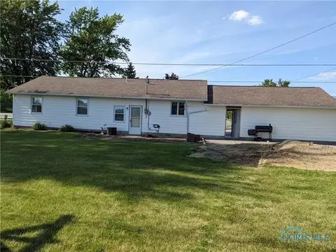 2070 E Main St, Ottawa, OH 45875 photo 2