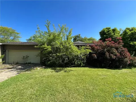 200 County Road 15, Napoleon, OH 43545