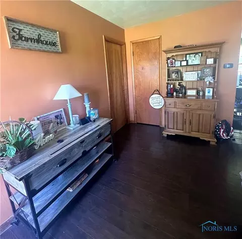735 W Melrose Ave, Findlay, OH 45840 photo 3
