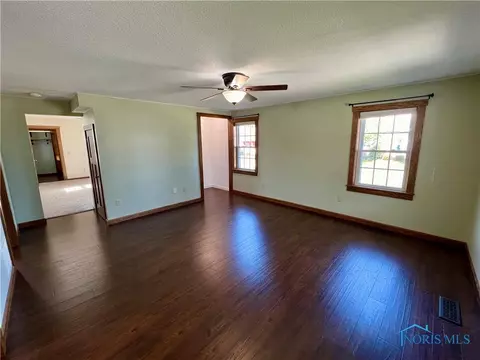 301 E Main St, Vanlue, OH 45890 photo 6