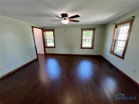 301 E Main St, Vanlue, OH 45890 photo 5