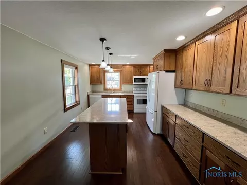 301 E Main St, Vanlue, OH 45890 photo 10