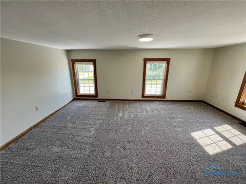 301 E Main St, Vanlue, OH 45890 photo 22