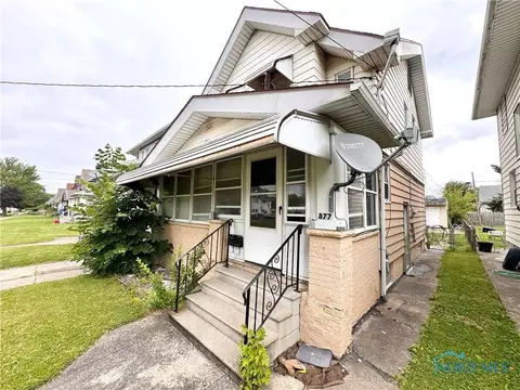 877 Kingston Ave, Toledo, OH 43605