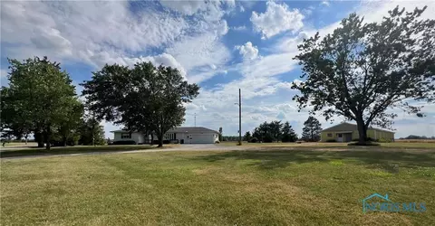 14128 Karnes Rd, Defiance, OH 43512