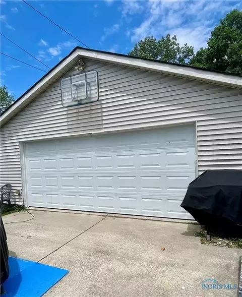 415 E Wilson St, Bryan, OH 43506 photo 21