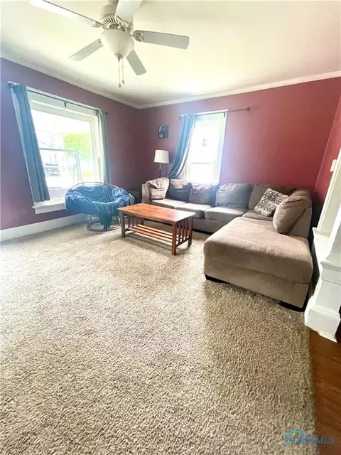 415 E Wilson St, Bryan, OH 43506 photo 2