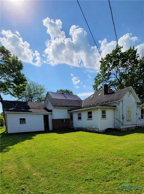 222 E Montford Ave, Ada, OH 45810 photo 2