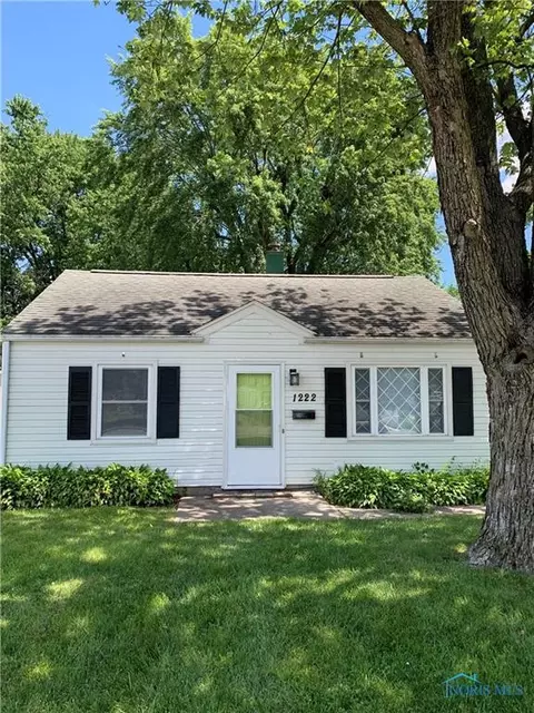 1222 Hugo St, Maumee, OH 43537