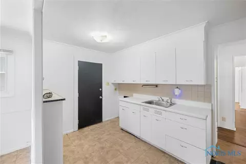 36 Independence Rd, Toledo, OH 43607 photo 19