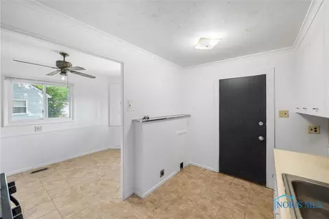 36 Independence Rd, Toledo, OH 43607 photo 18