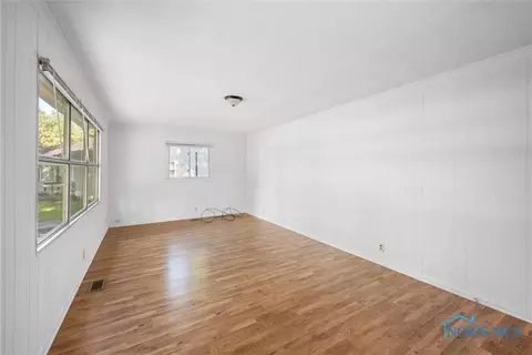36 Independence Rd, Toledo, OH 43607 photo 7