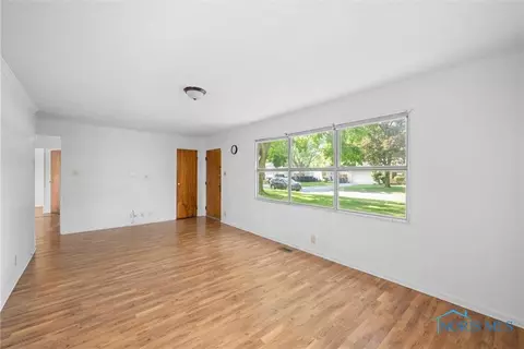 36 Independence Rd, Toledo, OH 43607 photo 9