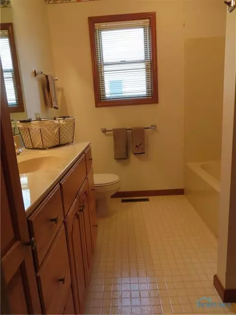 327 Carson Dr, Bryan, OH 43506 photo 26