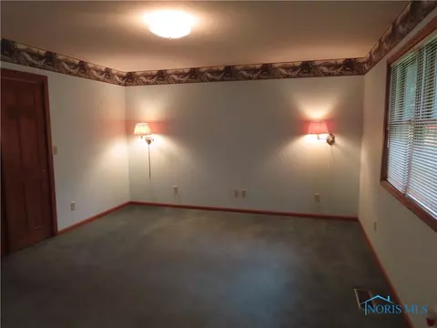 327 Carson Dr, Bryan, OH 43506 photo 18