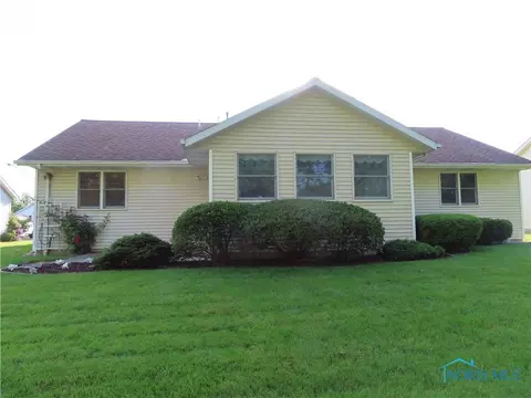 327 Carson Dr, Bryan, OH 43506 photo 5