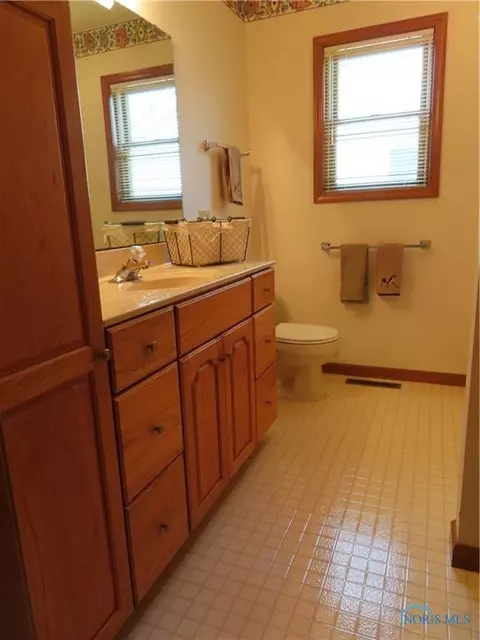 327 Carson Dr, Bryan, OH 43506 photo 25