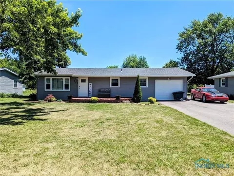 522 Eastview Dr, North Baltimore, OH 45872