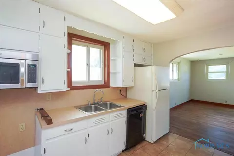 301 Rector Ave, Findlay, OH 45840 photo 10