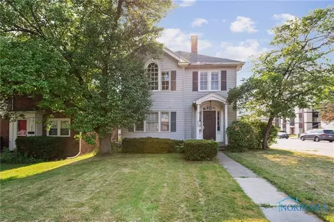 3037 Algonquin Pkwy, Toledo, OH 43606