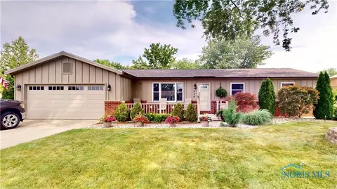 538 Sioux Trl, Rossford, OH 43460
