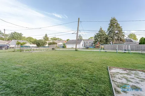 218 Guy St, Walbridge, OH 43465 photo 45