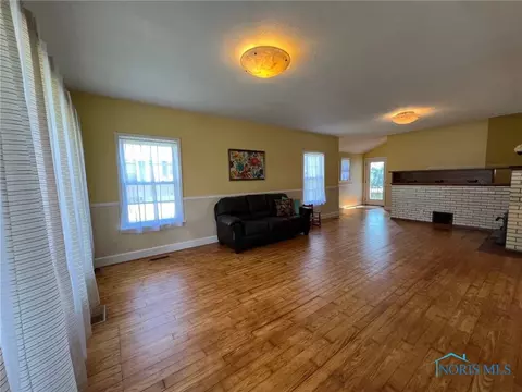 333 Front St, Upper Sandusky, OH 43351 photo 9