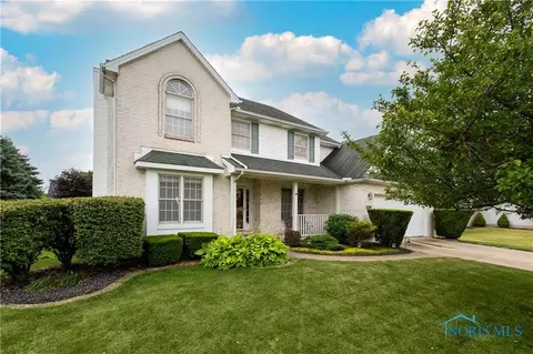 26582 Carronade Dr, Perrysburg, OH 43551