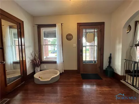 215 Shinkle St, Findlay, OH 45840 photo 3